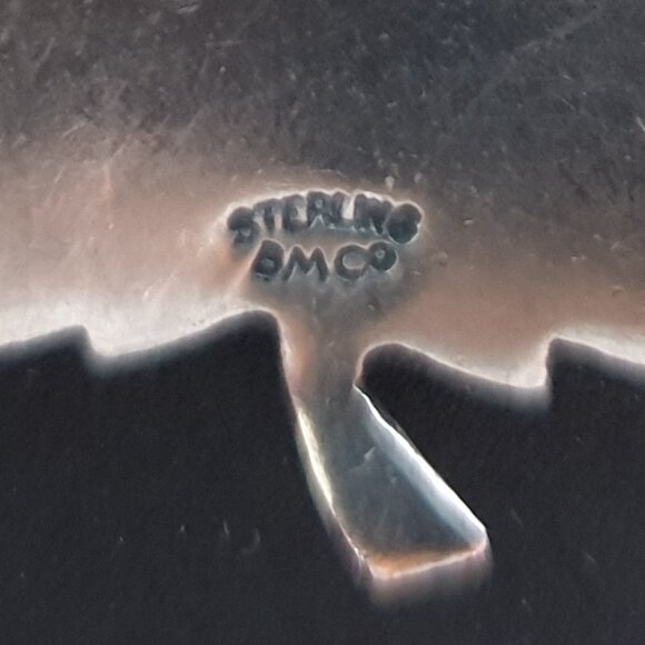 Mid-Century BMCO Canadian Maple Leaf Enamel Sterling Silver Lapel Pin Brooch - Picture 9 of 10